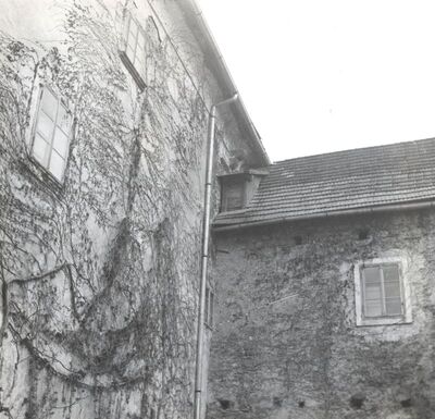 Slavetić - Dvorac Oršić, unutranje dvorište