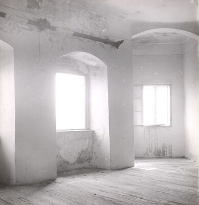 Slavetić - Dvorac Oršić, prostorija s erkerima