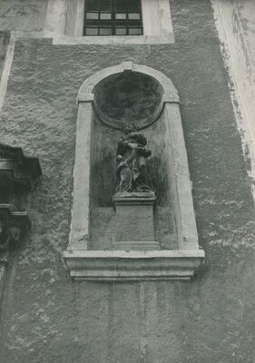 Krapina - Samostan franjevaca Provincije sv. Ćirila i Metoda i crkva sv. Katarine, vanjština crkve, detalj