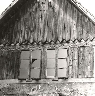 Bukevje - Tradicijska kuća, zabat