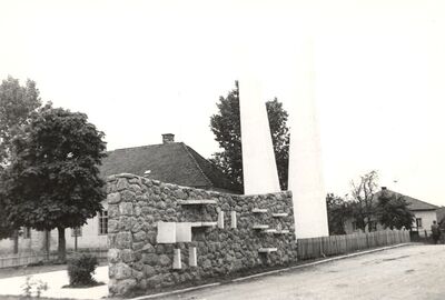 Križ - Spomenik NOB-e