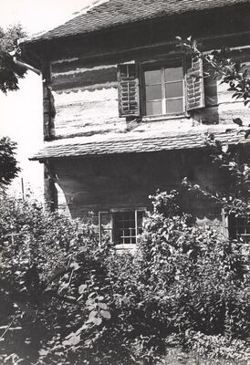 Donja Lomnica (Velika Gorica) - Kurija Bedeković, ulazno pročelje