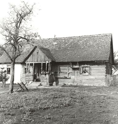 Veleševec - Tradicijska kuća, ulazno pročelje