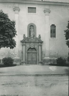 Varaždin - Isusovačka crkva Uznesenja Marijina, portal