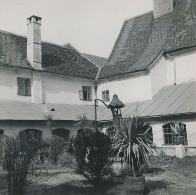 Varaždin - Kapucinski samostan, unutrašnje dvorište