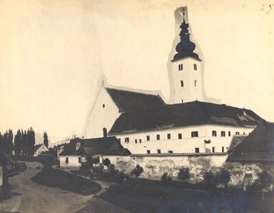 Kloštar Ivanić - Kompleks Franjevačkog samostana s crkvom sv. Ivana Krstitelja, total