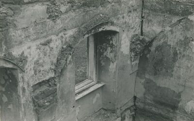 Ivanec - Stari grad, prostorija prvog kata s bordurom