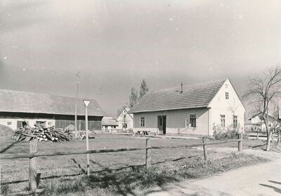 Zaluka Lipnička (Žakanje) - Tradicijska kuća, ulazno i zabatno pročelje