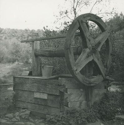 Židovinjak (Bedekovčina) - Pisačićeva kurija, bunar