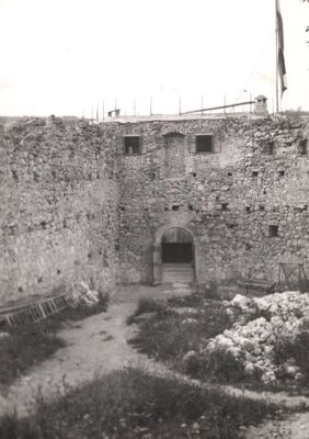 Samobor - Stari grad, peterokutna kula