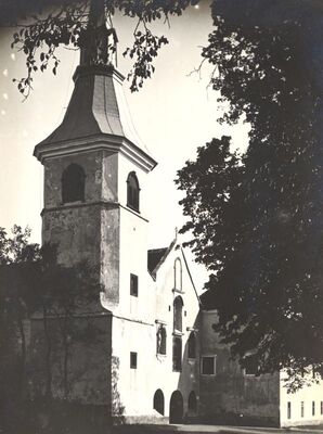 Jastrebarsko - Franjevačka crkva Uznesenja Blažene Djevice Marije, glavno pročelje