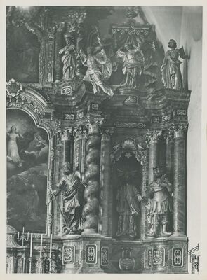 Varaždin - Isusovačka crkva Uznesenja Marijina, glavni oltar, desna strana