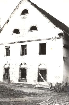 Kraj Donji - Gospodarska zgrada, zabatno pročelje