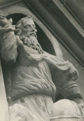 Lepoglava - Župna crkva, zapadno pročelje, detalj plastike Boga Oca