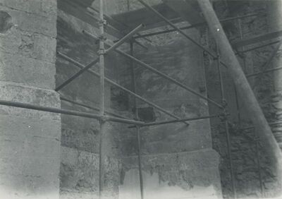 Lepoglava - Župna crkva, podnožje svetišta