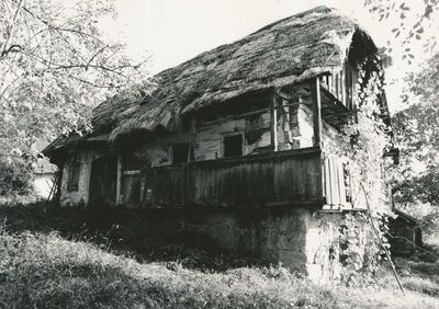 Sršići (Ozalj) - Tradicijska kuća, ulazno pročelje