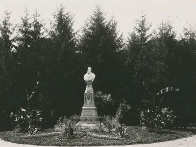 Karlovac - Spomenik Radoslavu Lopašiću