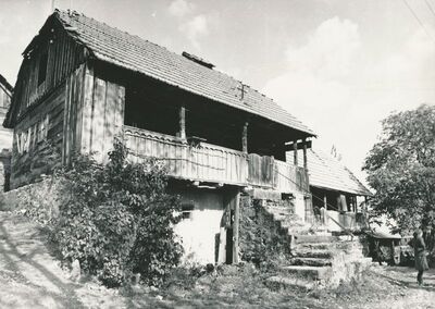 Vrhovac (Ozalj) - Tradicijska kuća s podrumom