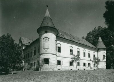 Lužnica - Dvorac Lužnica, vanjska pročelja