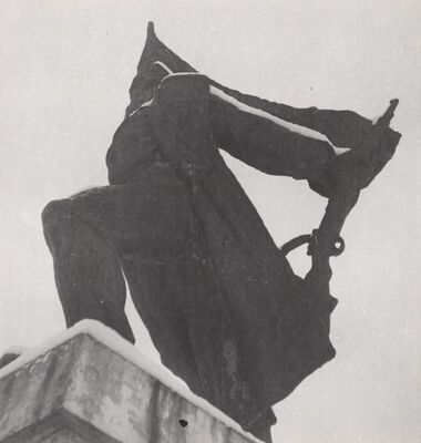 Plaški - Spomenik NOR-u