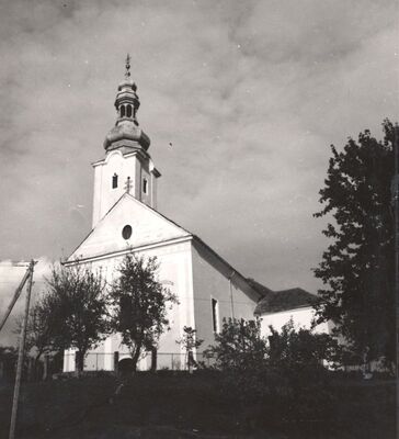 Kloštar Ivanić - Crkva Uznesenja Blažene Djevice Marije, glavno pročelje