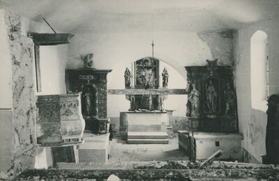 Tkalci (Krapina) - Kapela Sveta tri kralja, unutrašnjost, svetište