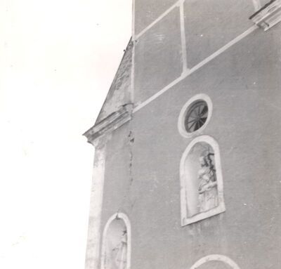 Sveti Ivan Zelina - Crkva sv. Ivana Krstitelja, detalj glavnog pročelja