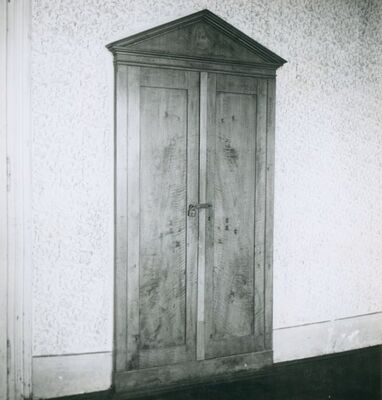 Gradec - Biskupski dvorac, uzidani ormar