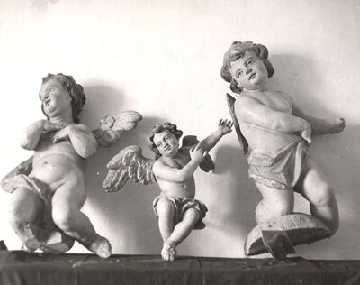 Kloštar Ivanić - Kmpleks Franjevačkog samostana i crkve sv. Ivana Krstitelja, plastike anđela