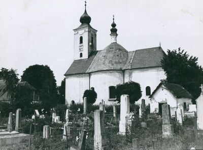 Vukovina - Crkva Pohoda Blažene Djevice Marije, južno pročelje