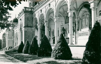 Zagreb (Mirogoj) - Arkade s grobom Mallina
