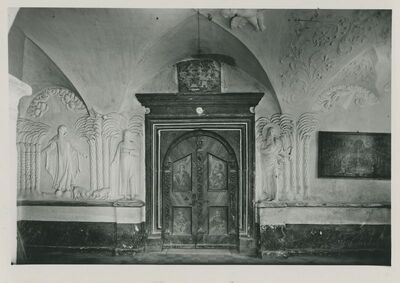 Lepoglava - Župna crkva, predvorje sa stucco ukrasima