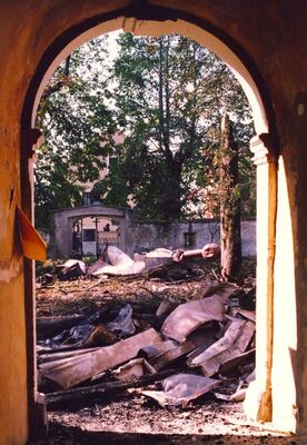 Pokupsko - Crkva Uznesenja Blažene Djevice Marije (sv. Ladislava), ostaci zvonika