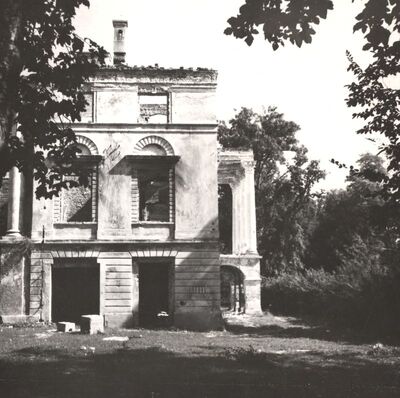 Januševec - Dvorac Januševec, zapadno pročelje s južnom terasom