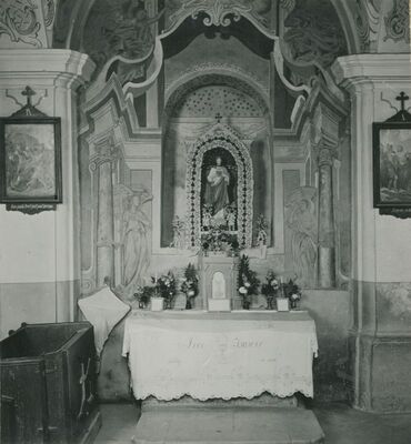 Visoko - Crkva sv. Trojstva, bočni oltar Srca Isusovog