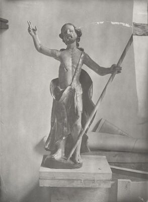 Križ - Župna crkva sv. Križa, plastika Uskrslog Krista