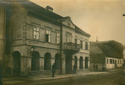 Krapina - kuća – magistrat; pročelje restaurirano u historijskom stilu