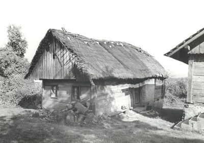 Tisovac Žumberački - Tradicijska kuća, ulazno i zabatno pročelje