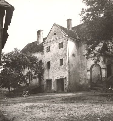 Gornji Tkalec - Dvorac, ulazni trijem