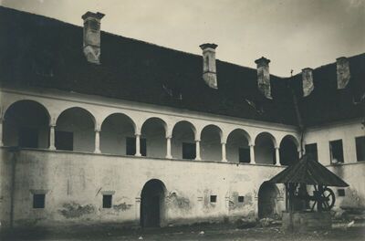 Lobor - Dvor Keglevića, vanjština