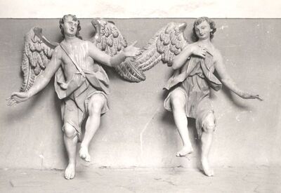 Kloštar Ivanić - Kompleks Franjevačkog samostana i crkve sv. Ivana Krstitelja, plastike anđela