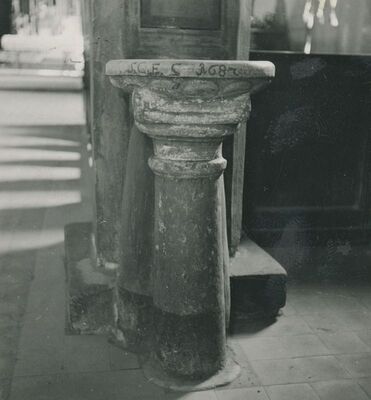 Križovljan Radovečki - župna crkva Uzvišenja sv. Križa, škropionica