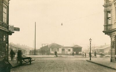 Zagreb (Klaićeva ulica) - Ciglana, barake na mjestu gdje je poslije izgrađen Tehnički fakultet (pogled iz Kačićeve ulice)