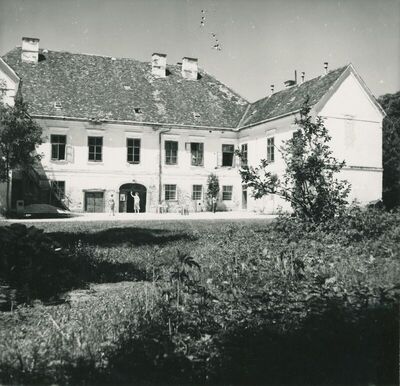 Donja Stubica - Dvorac Stubički Golubovec, vanjština