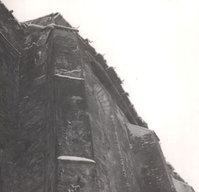 Kloštar Ivanić - Crkva sv. Ivana Krstitelja, sjeverni ugao lađe