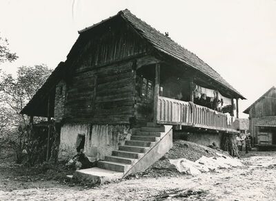 Ozalj (Lukinić Draga) - Tradicijska kuća, duže i stražnje pročelje