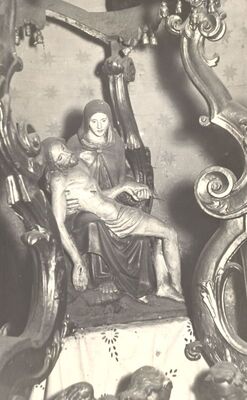 Samobor - Franjevačka crkva Uznesenja Blažene Djevice Marije, plastika Pietà