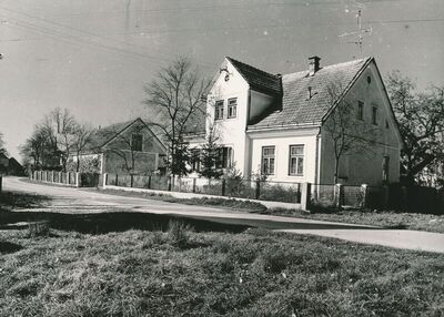 Zaluka Lipnička (Žakanje) - Tradicijska kuća, ulično i zabatno pročelje