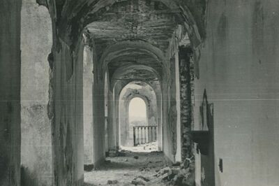 Bisag - dvor Biksada, hodnik