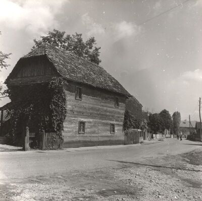 Mraclin - Tradicijska kuća, ulično i zabatno pročelje
